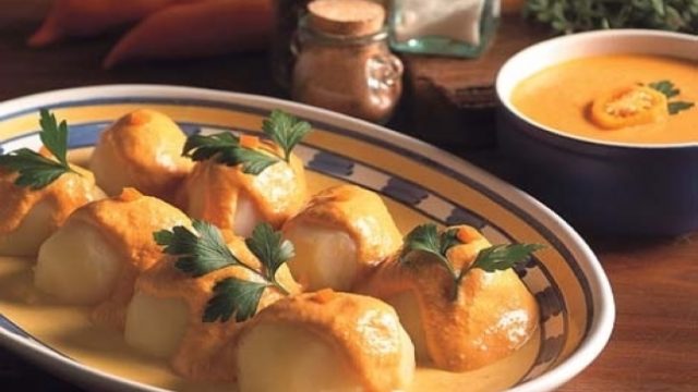 Papas Ahuecadas con Queso y Ají